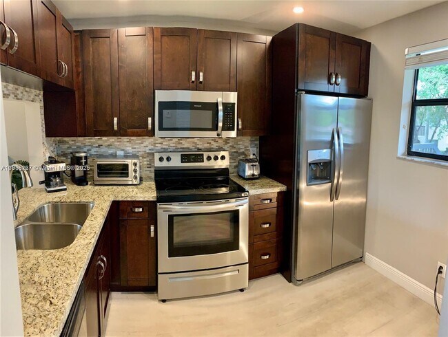 Photo - 15705 W Waterside Cir Unit 203