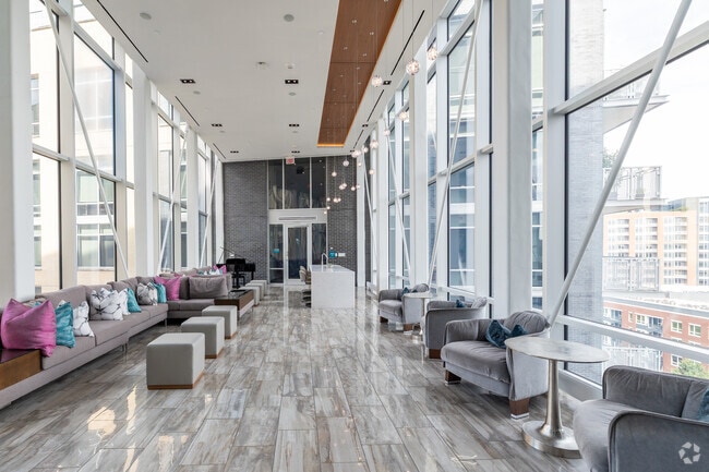 Sky Bar Lounge