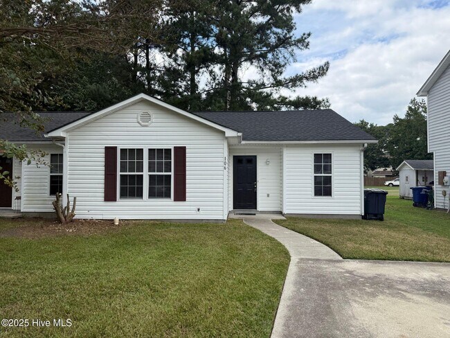Building Photo - 106 Persimmon Ct Rental