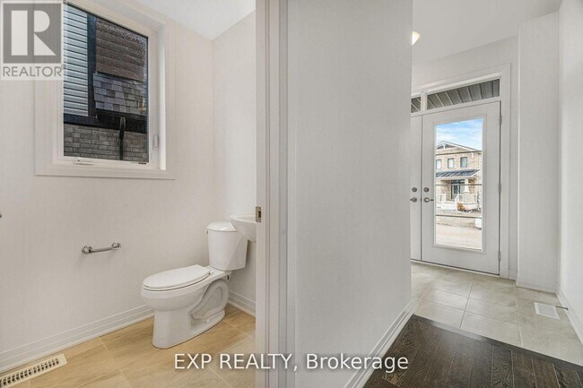 Photo - 25 Canvas Cres