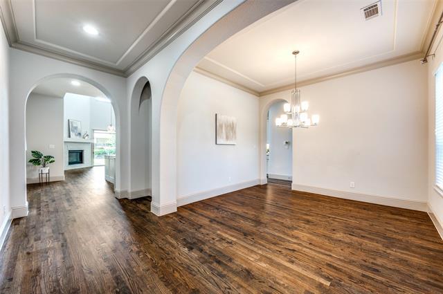 Photo - 870 Redstem Dr