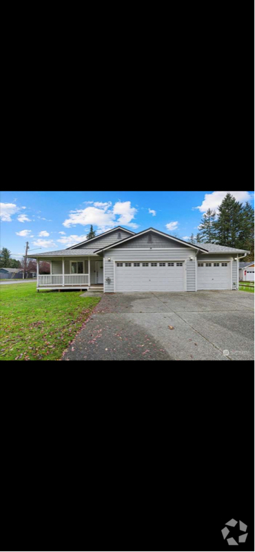 Building Photo - 12113 35th Ave NE Rental