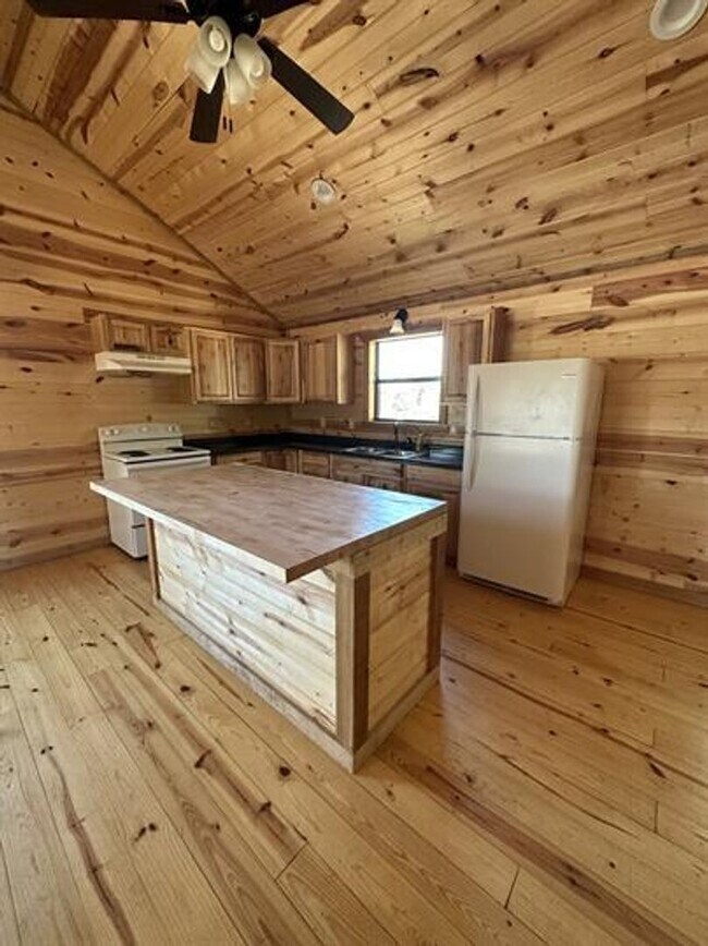 79 Hill Country Cabin Ln
