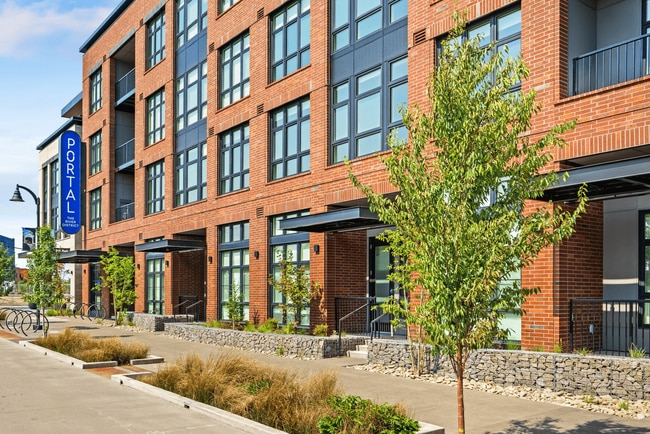 Photo - Portal Eugene