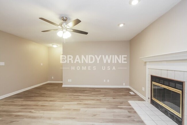 Photo - 7536 S Katherine Dr