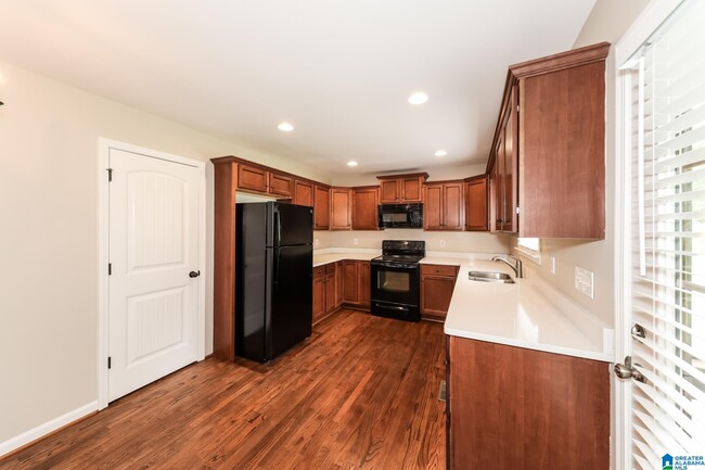 Photo - 725 Starlite Dr