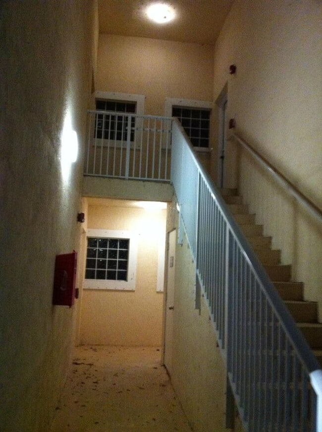 Photo - 1145 Golden Lakes Blvd