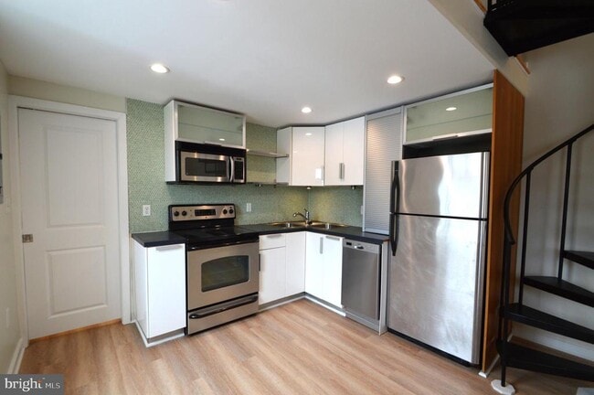 Photo - 1006 N 5th St