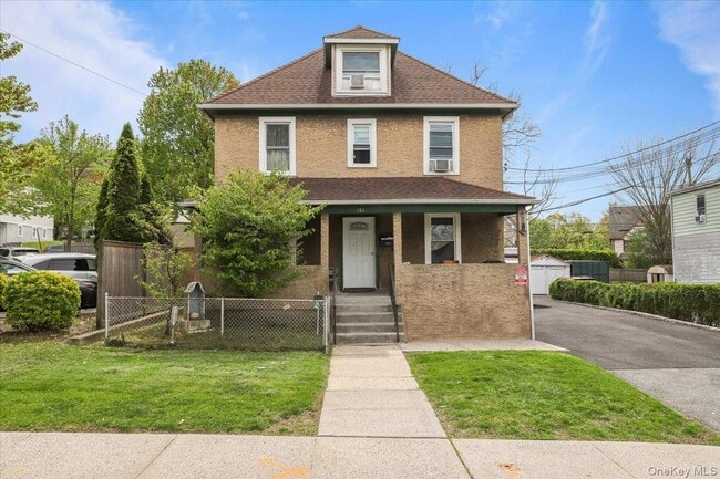 Building Photo - 152 Summerfield St Unit 1 Left