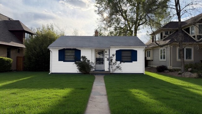 Building Photo - 2525 S Clayton St