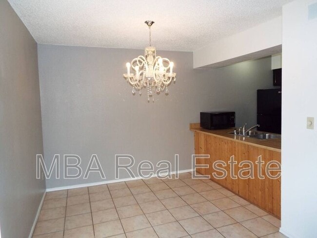 Photo - 1688 W Village Way