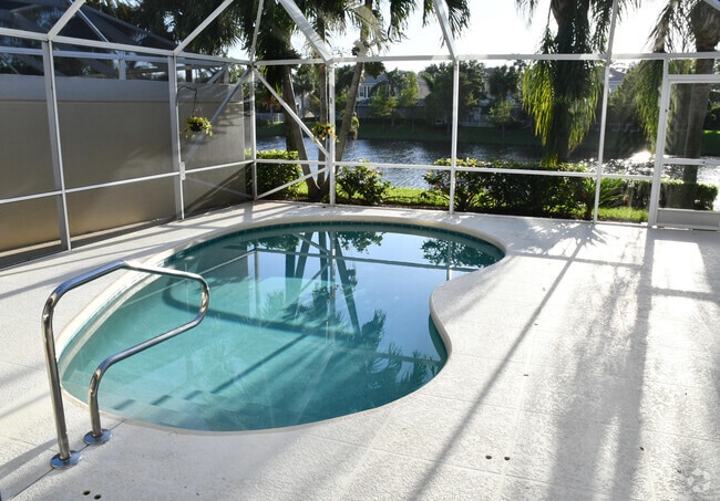 Building Photo - 327 Salinas Dr Rental
