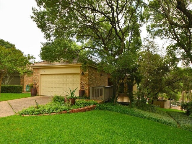 Photo - 3509 Fawn Trail