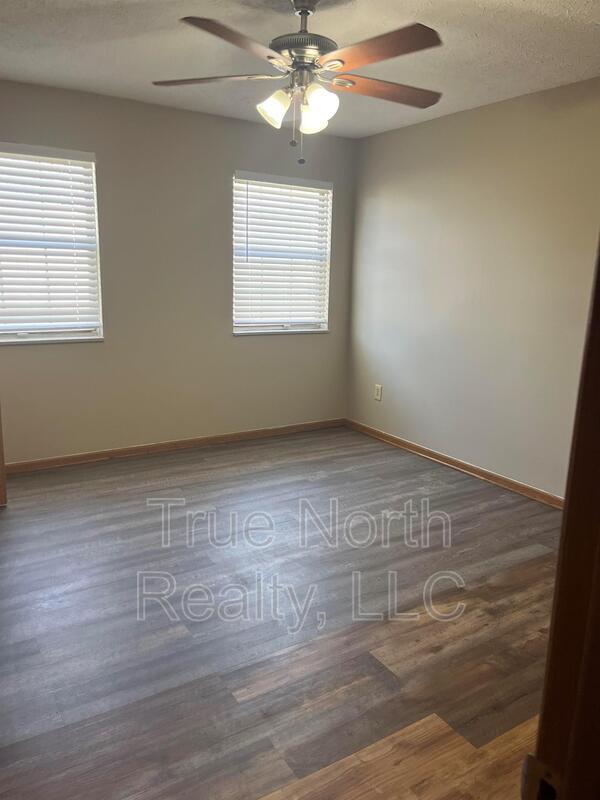 Photo - 2577 Sandbury Blvd