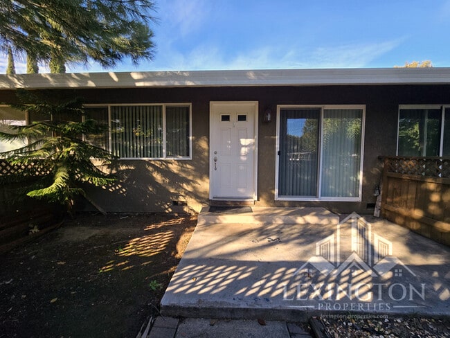 Building Photo - 5023 Bremner Way Unit 2