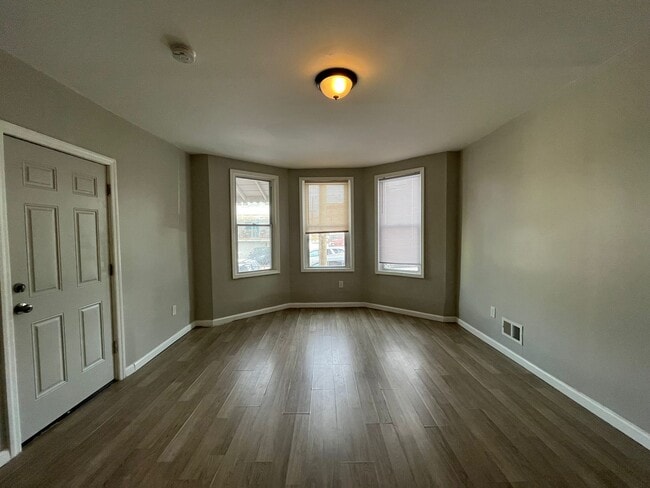 Photo - 197 Gates Ave Unit 1