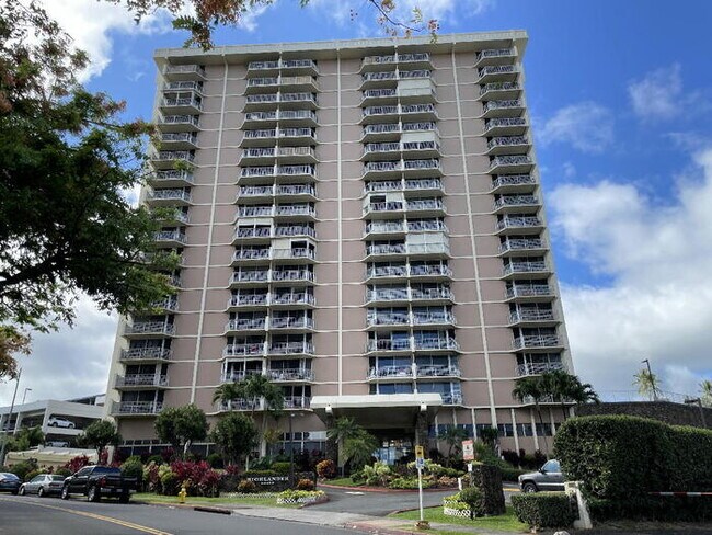 HIGHLANDER 1/1/tandem, sec, A/C, W/D, lanai - HIGHLANDER 1/1/tandem, sec, A/C, W/D, lanai Unidad 611 Rental