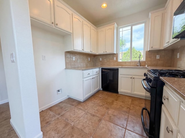 Photo - 400 Caravaggio Cir