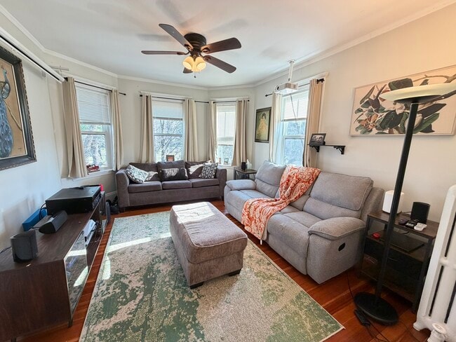 Building Photo - 593 Heath St Unit 3