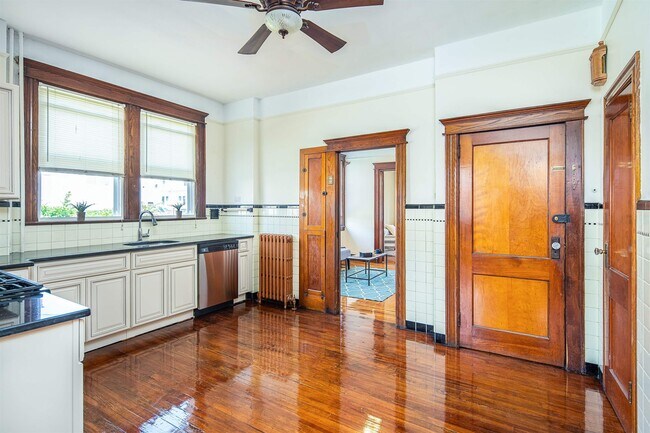 Photo - 6415 Bergenwood Ave Unit 1