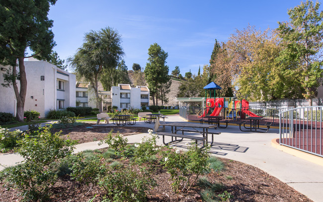 Primary Photo - Villa Topanga Apartments