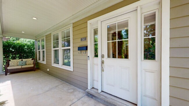 Photo - 3 Bed/4.5 Bath Crescent Hill Charmer with 2 Car Garage