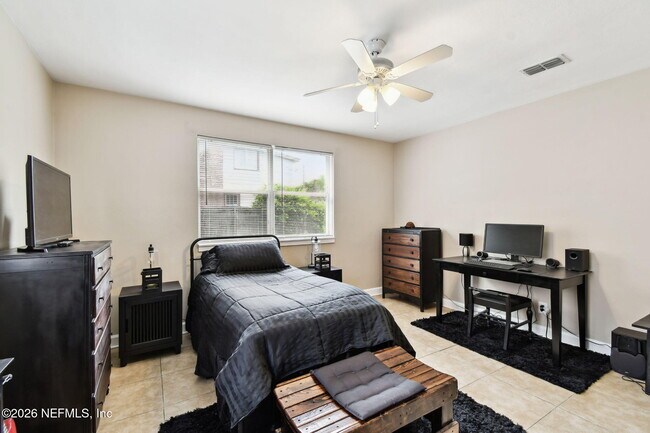Photo - 828 Acosta St