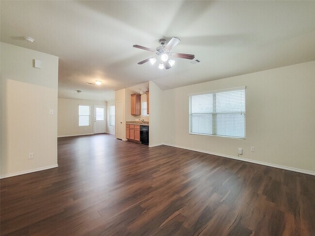 Photo - 828 Katydid Ct