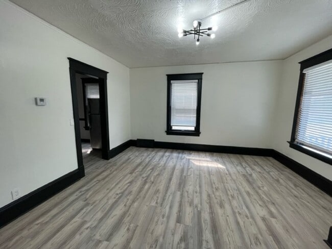 Photo - 633 W Chambers St Unit 633A W Chambers St (upper)