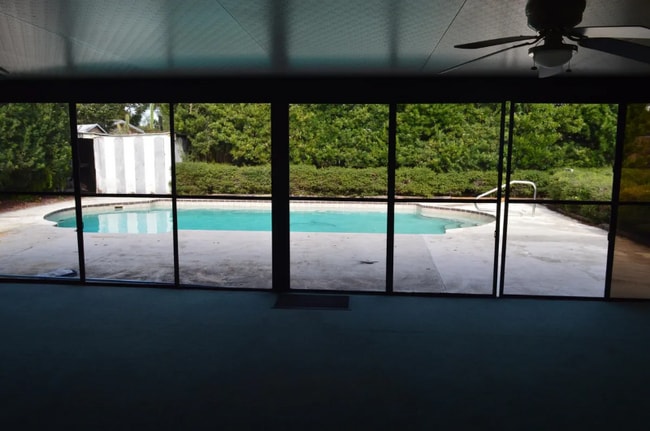 Photo - 3557 Arbutus Ln