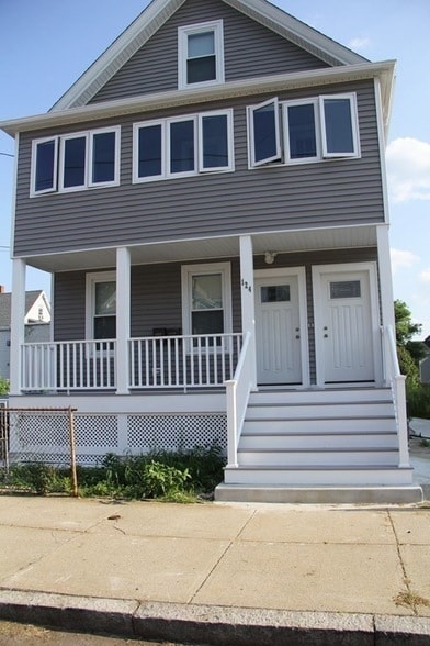 Building Photo - 124 Emerald St Unit 1