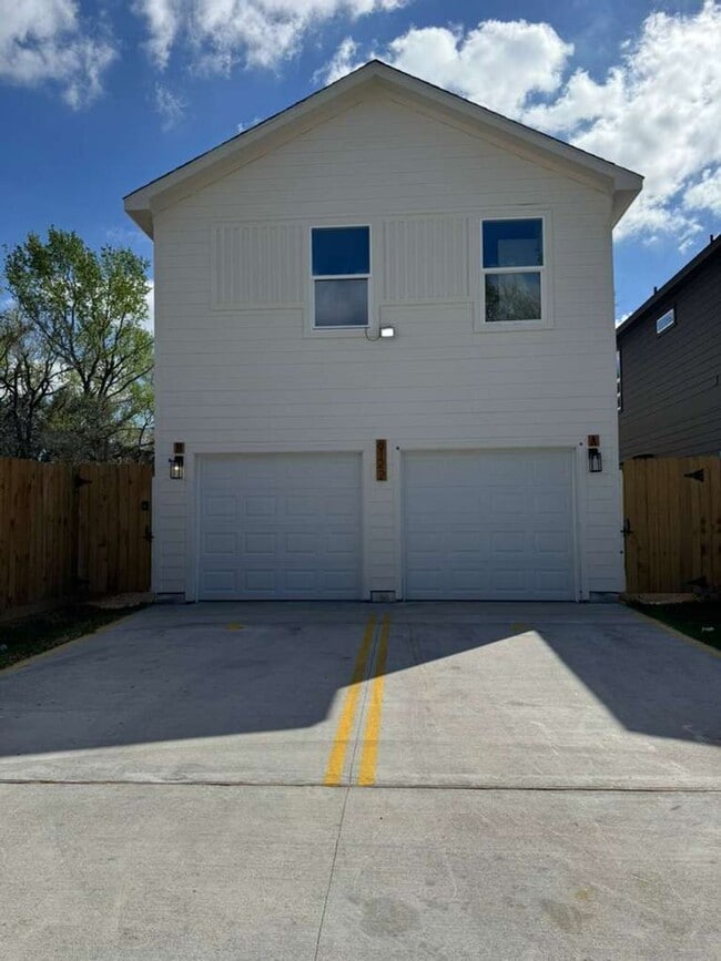 Photo - ? 3 Bed / 2.5 Bath Duplex – Spacious & Move-In Ready! ?
