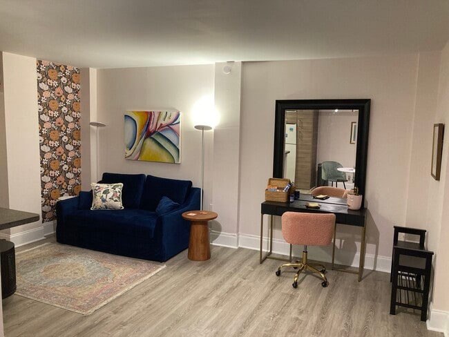 Sala de estar con tocador - 400 Queens Rd