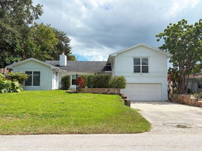 Photo - 3330 Liberty St