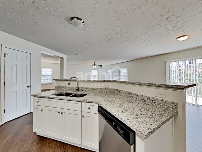 Photo - 2068 White Top Rd