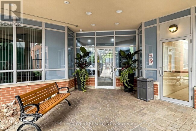 Photo - 2772 Keele St Unit 505