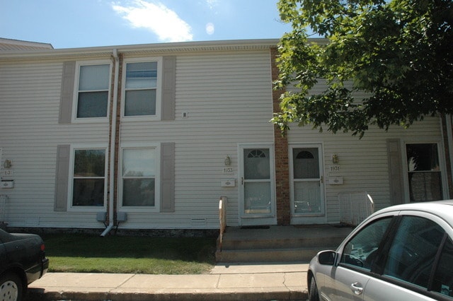 Photo - 1933 Kenilworth Cir Townhome