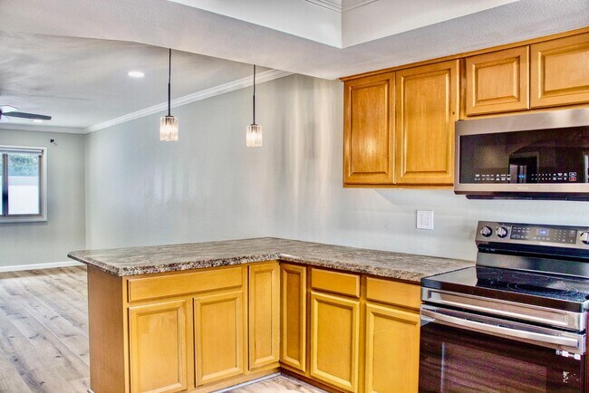 Photo - 600 Sheffield Ct Casa Adosada