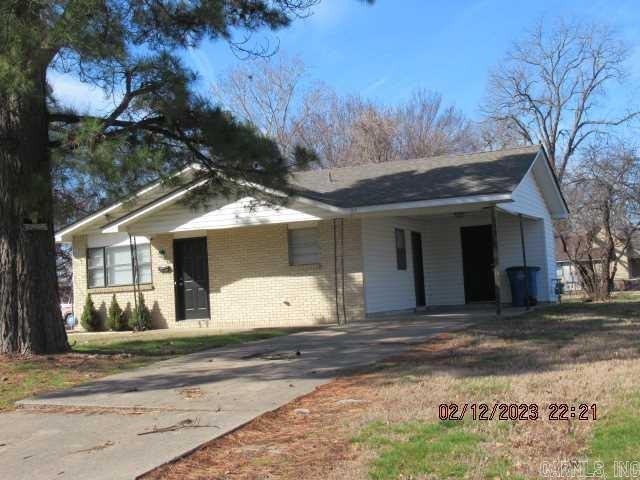 Photo - 121 N Cornish St