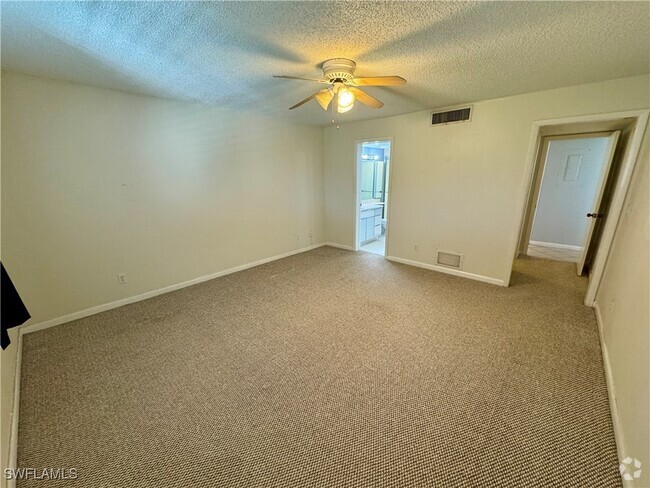 Building Photo - 1748 Bald Eagle Dr Unit 508-C Rental
