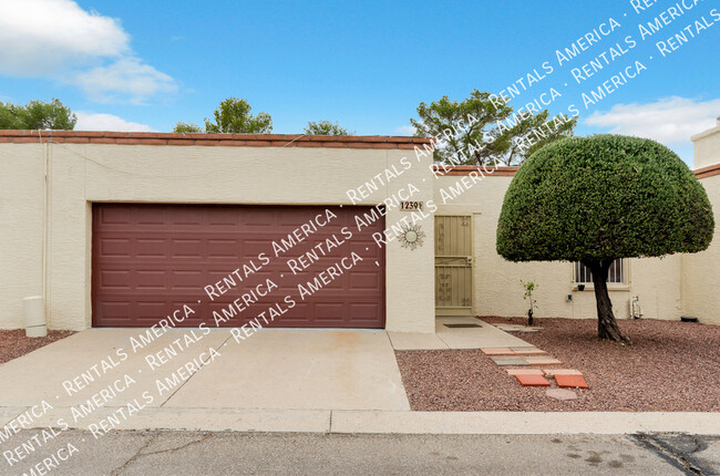 Photo - 1239 N Tracy Ave House
