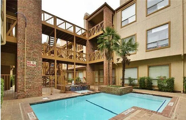 Photo - 806 W 24th St Condo Unit 105