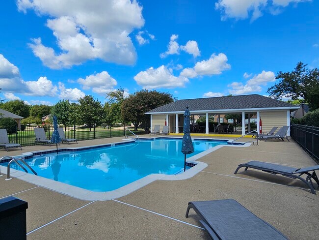 Photo - 1310 Ramseur Ln Unidad 1310