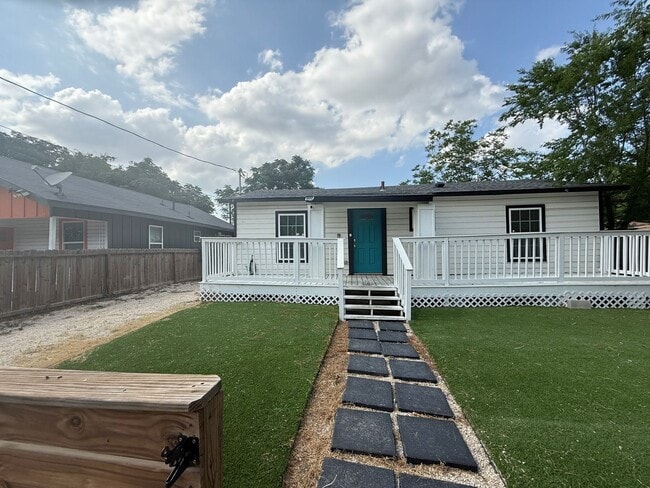 Lovely Denver Heights 3 Bed Home - Lovely Denver Heights 3 Bed Home