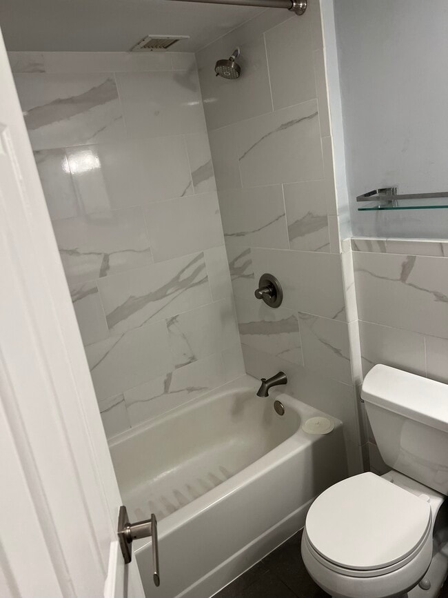 Building Photo - 127 Greyrock Pl Unit 1205