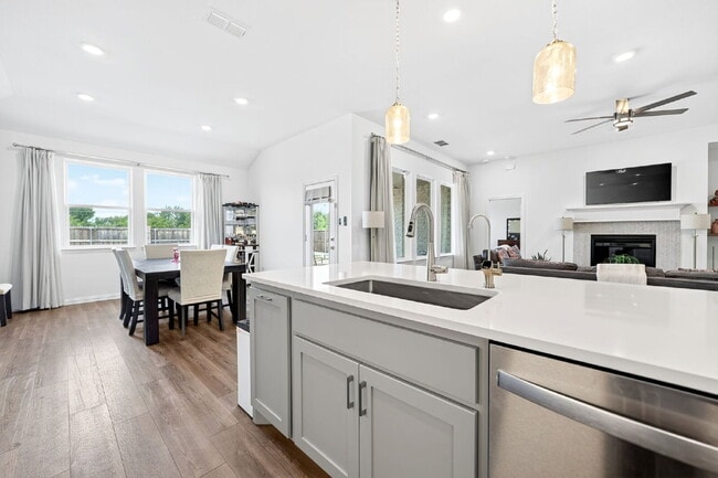 Photo - Spacious 5-Bed, 4-Bath Gem in Melissa ISD - Your Dream Home Awaits in Melissa, TX!