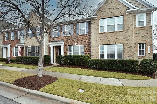 Photo - 8204 Viewpoint Lane