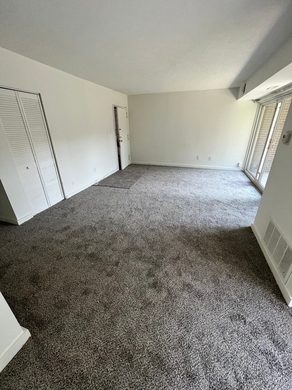 Building Photo - 5212 Castlewood Rd