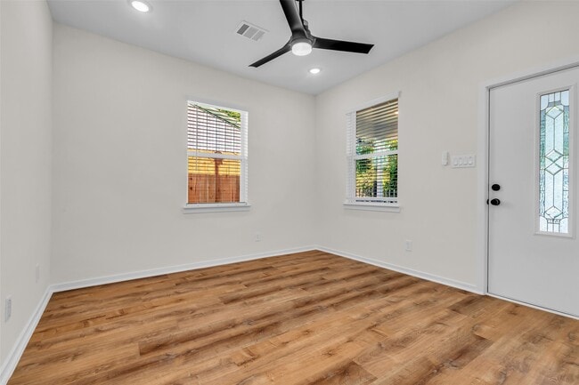 Building Photo - 3440 Bremond St