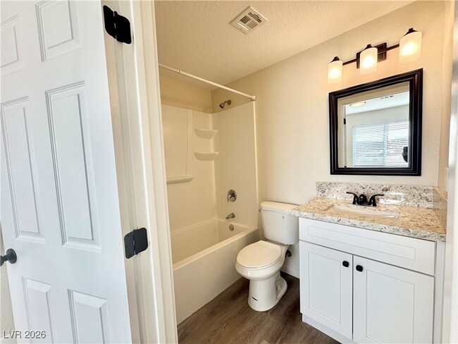 Building Photo - 2081 S Dandelion St